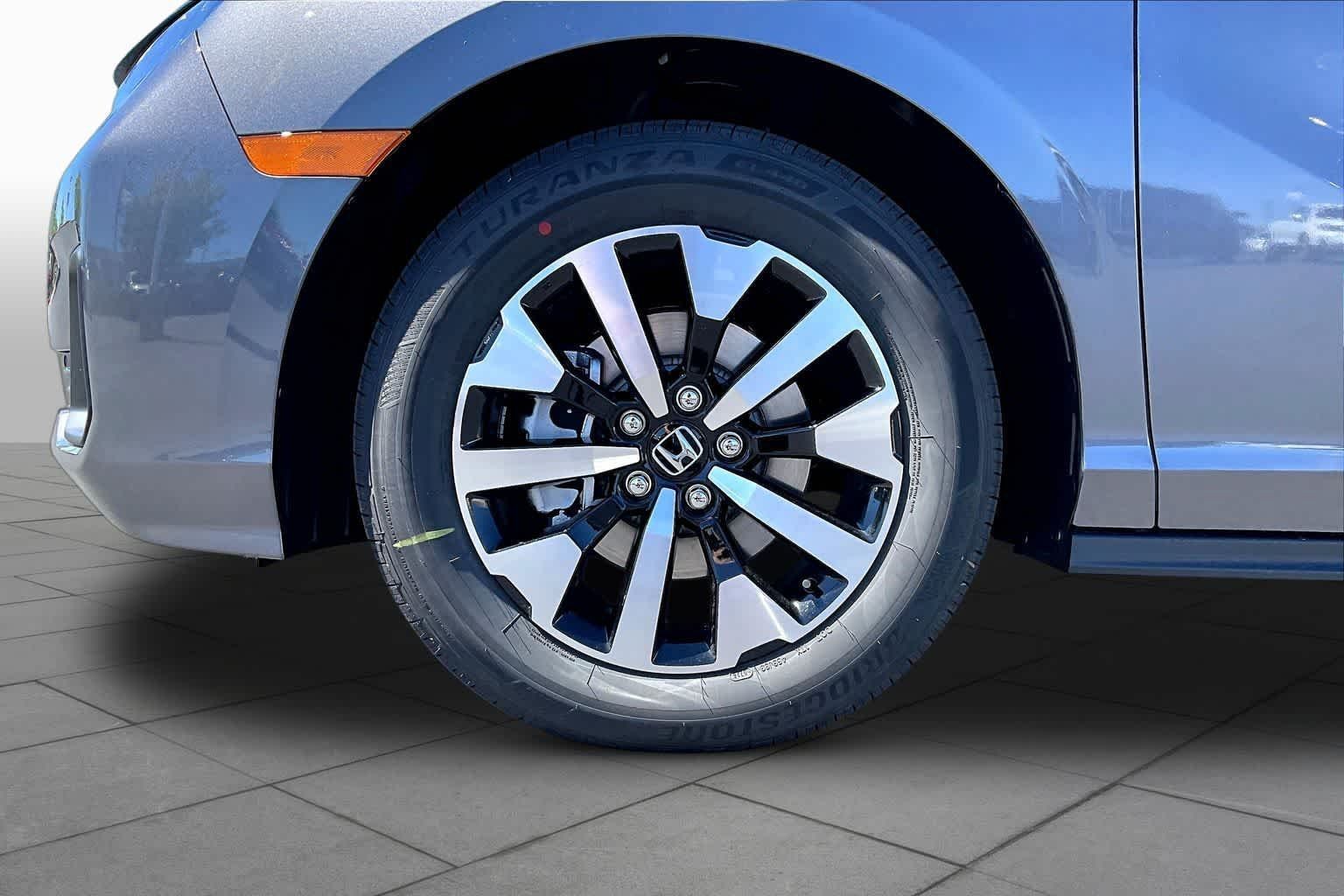 New 2026 Honda Odyssey EX-L image 11