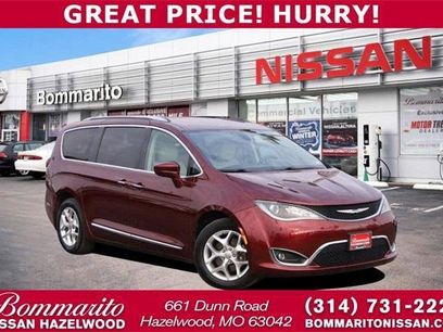 Used 2017 Chrysler Pacifica Touring-L Plus w/ Tire & Wheel Group