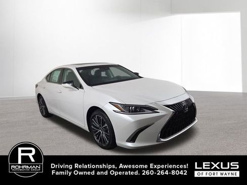 Used 2025 Lexus ES 350 w/ Premium Package image 5