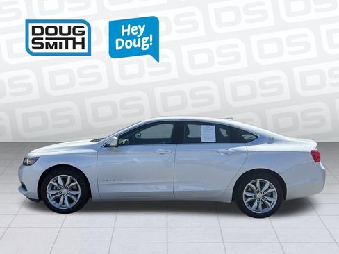 Used 2019 Chevrolet Impala LT w/ LT Convenience Package image 3