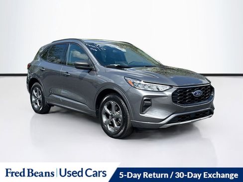 Used 2023 Ford Escape ST-Line w/ Tech Pack #1 AWD/4WD image 1