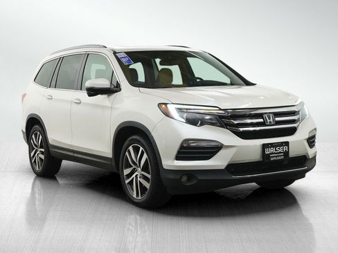 Used 2016 Honda Pilot Touring image 7