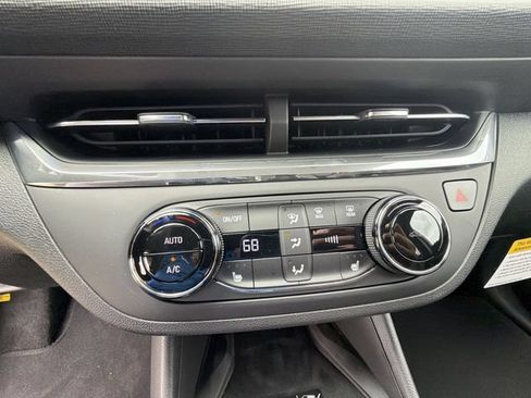 New 2026 Buick Envista Preferred w/ Convenience I Package FWD image 16