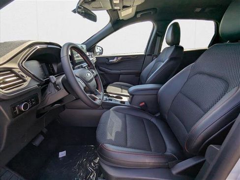New 2025 Ford Escape ST-Line w/ Tech Pack #1 image 4