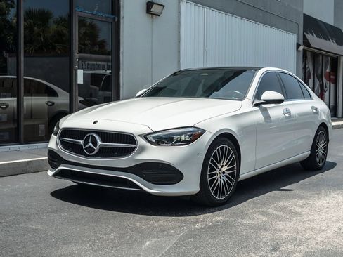 Used 2024 Mercedes-Benz C 300 Sedan image 4