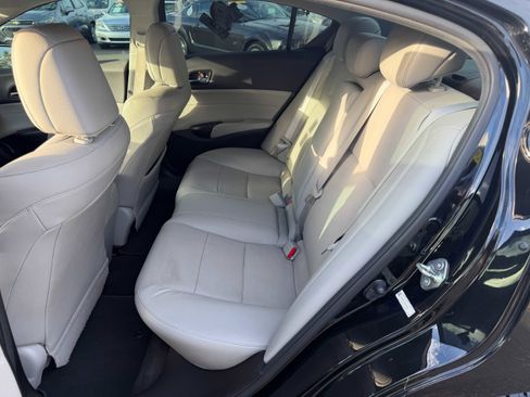 Used 2016 Acura ILX image 10
