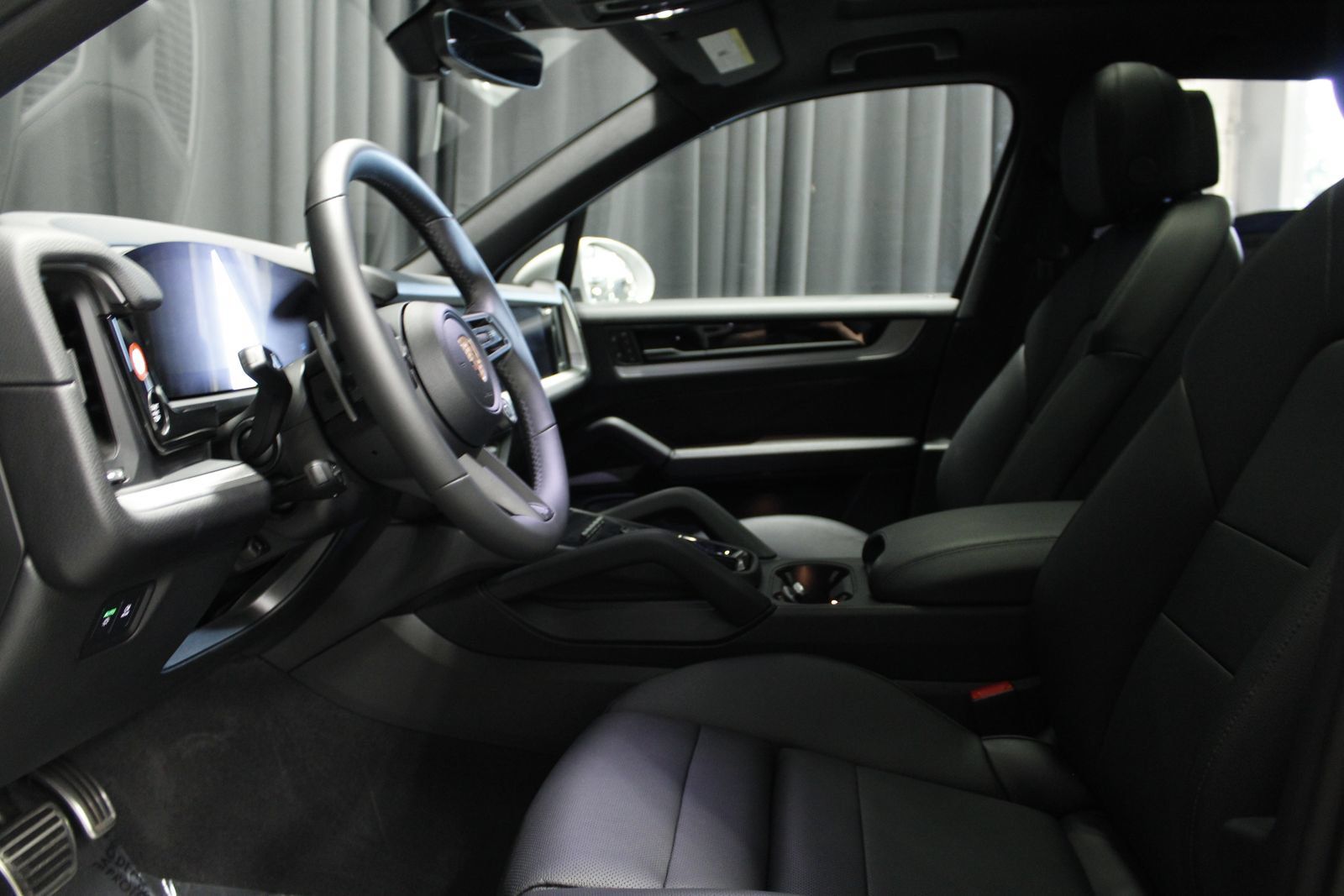 Certified 2026 Porsche Cayenne S AWD/4WD image 30