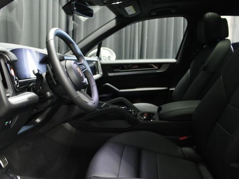 New 2026 Porsche Cayenne S AWD/4WD image 30