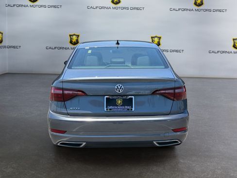 Used 2021 Volkswagen Jetta R-Line FWD image 4