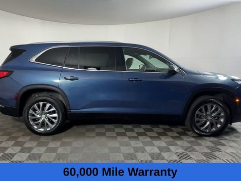 Used 2025 Buick Enclave Preferred image 3