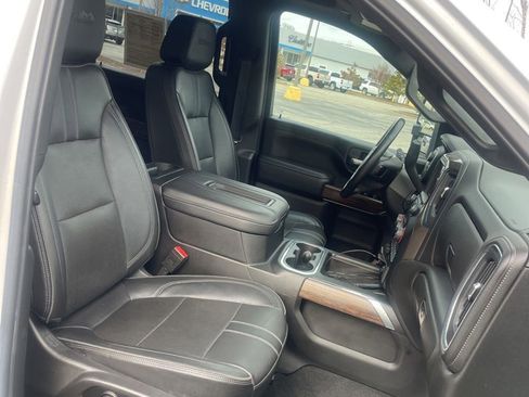 Used 2022 Chevrolet Silverado 2500 High Country w/ Z71 Off-Road Package image 13