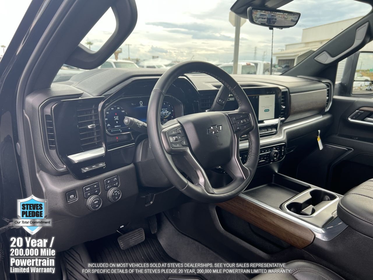 Certified 2025 Chevrolet Silverado 2500 High Country w/ High Country Premium Package AWD/4WD image 14