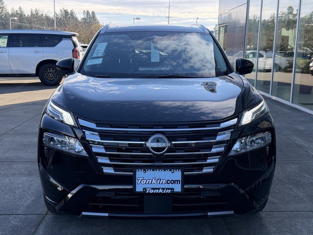 New 2026 Nissan Rogue Platinum w/ Tech Package AWD/4WD image 4
