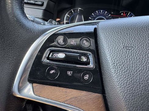 Used 2020 Cadillac Escalade Luxury AWD/4WD image 18