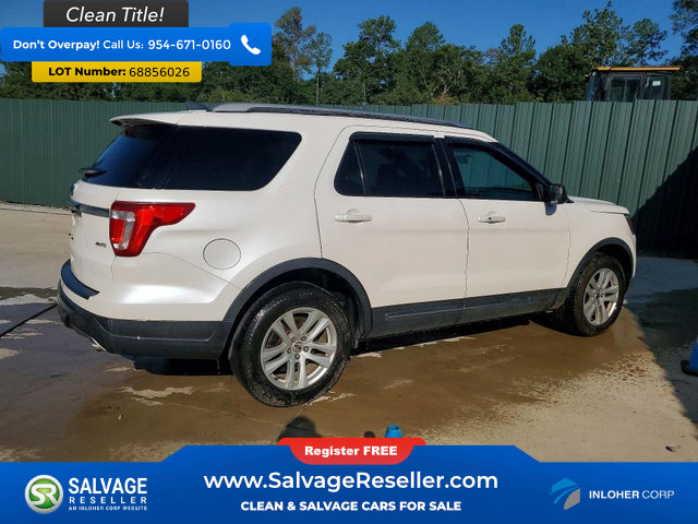 Used 2018 Ford Explorer XLT AWD/4WD image 4