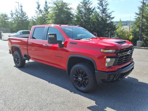 Certified 2025 Chevrolet Silverado 2500 Custom w/ Custom Value Package AWD/4WD image 3