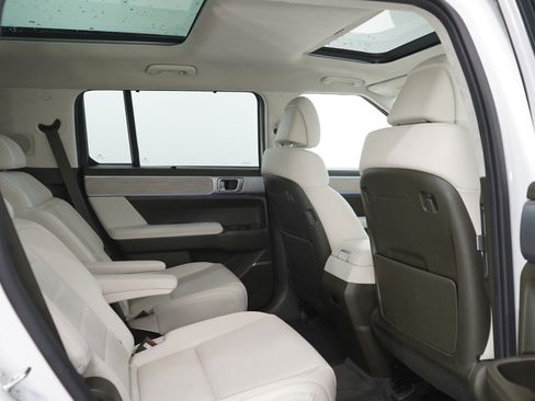 Used 2024 Hyundai Santa Fe Calligraphy AWD/4WD image 14