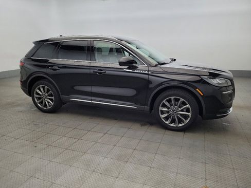 Used 2022 Lincoln Corsair AWD w/ Premium Package image 11