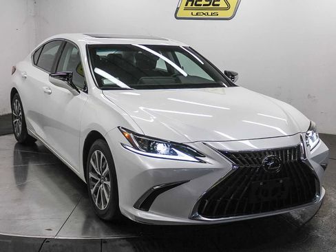 Certified 2025 Lexus ES 350 w/ Accessory Package (Z2) FWD image 3