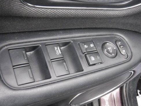 Used 2022 Honda HR-V EX image 14