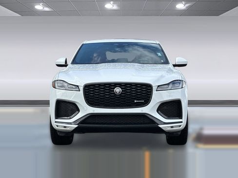 Used 2023 Jaguar F-PACE R-Dynamic S image 5