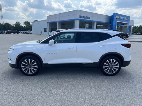 Used 2025 Chevrolet Blazer Premier w/ Driver Confidence II Package image 13