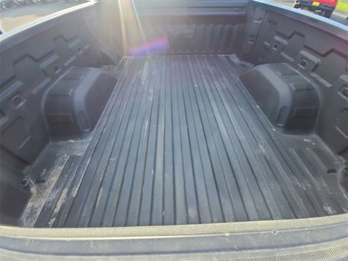 Used 2024 GMC Sierra 1500 Elevation image 16