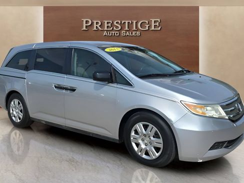 Used 2013 Honda Odyssey LX image 17