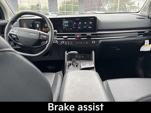 Certified 2026 Kia Sportage EX FWD image 20