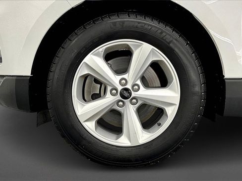 New 2024 Ford Edge SE image 13