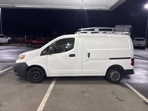 Used 2015 Nissan NV200 S w/ Cruise Control Package image 5