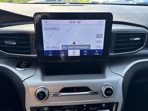 Used 2021 Ford Explorer XLT w/ Equipment Group 202A image 14