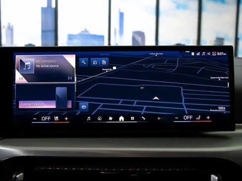 Used 2025 BMW 430i xDrive Coupe w/ M Sport Package image 18