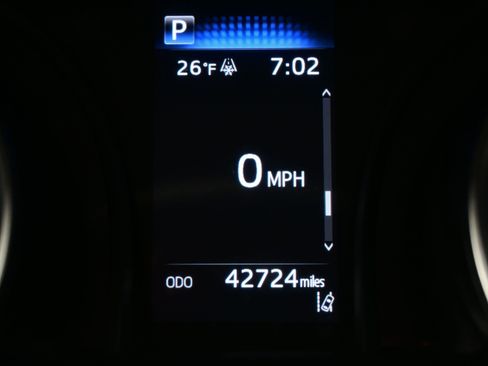 Used 2021 Toyota Camry LE FWD image 23