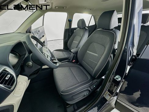 Certified 2026 Hyundai Venue SEL FWD image 29