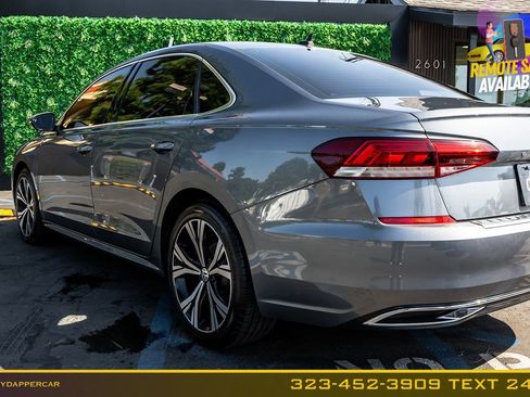 Used 2022 Volkswagen Passat 2.0T SE FWD image 9