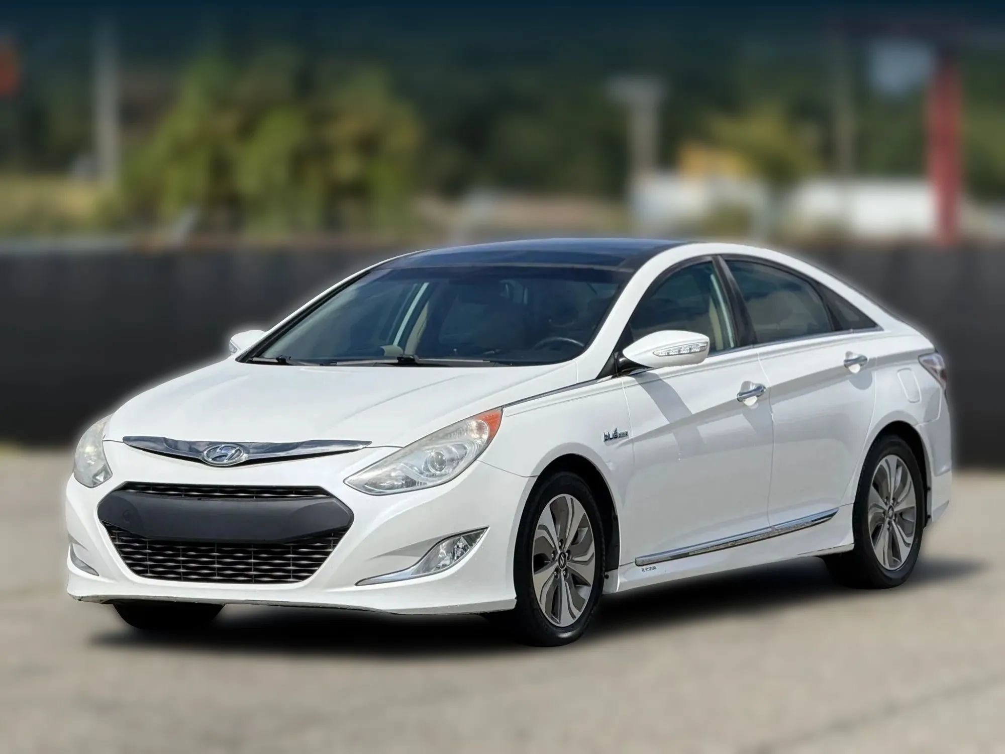 Used 2015 Hyundai Sonata Limited w/ Option Group 02 FWD image 6