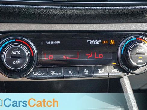 Used 2019 Kia Forte LXS FWD image 30