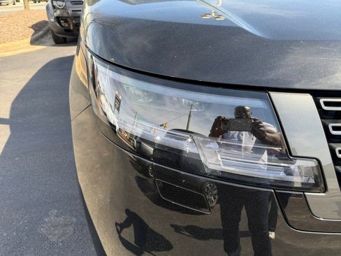 Certified 2024 Land Rover Range Rover SE image 26