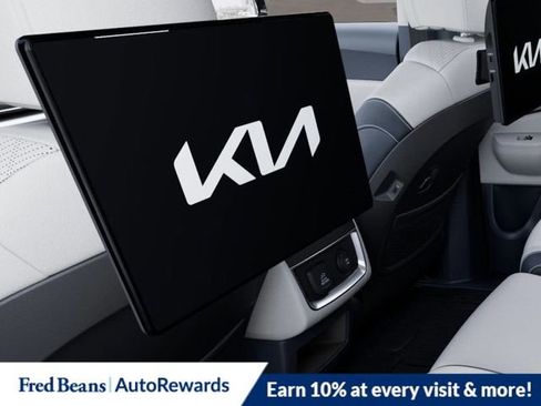 New 2025 Kia Carnival SX Prestige image 27