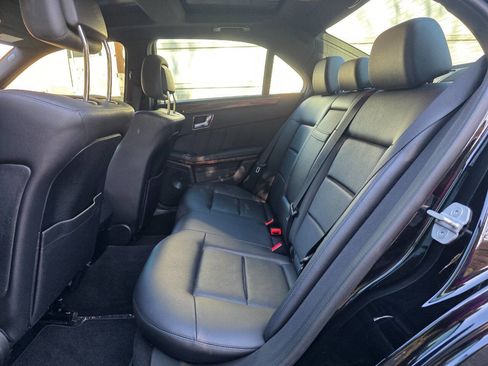 Used 2011 Mercedes-Benz E 350 4MATIC Sedan image 30