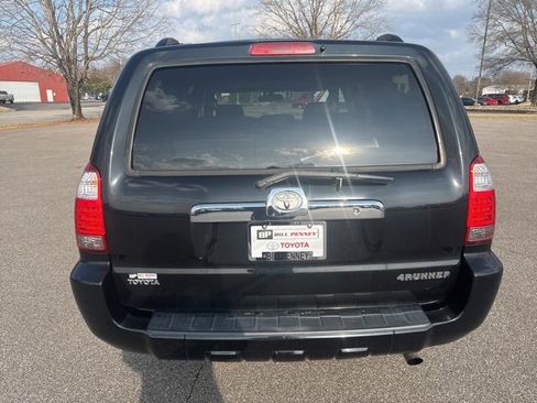Used 2008 Toyota 4Runner SR5 image 4
