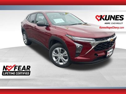 Used 2025 Chevrolet Trax LS