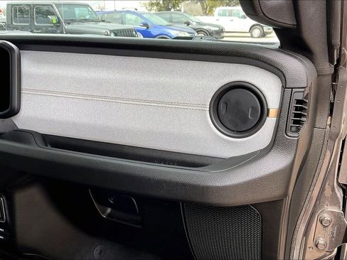 Used 2024 Jeep Gladiator Sport image 23