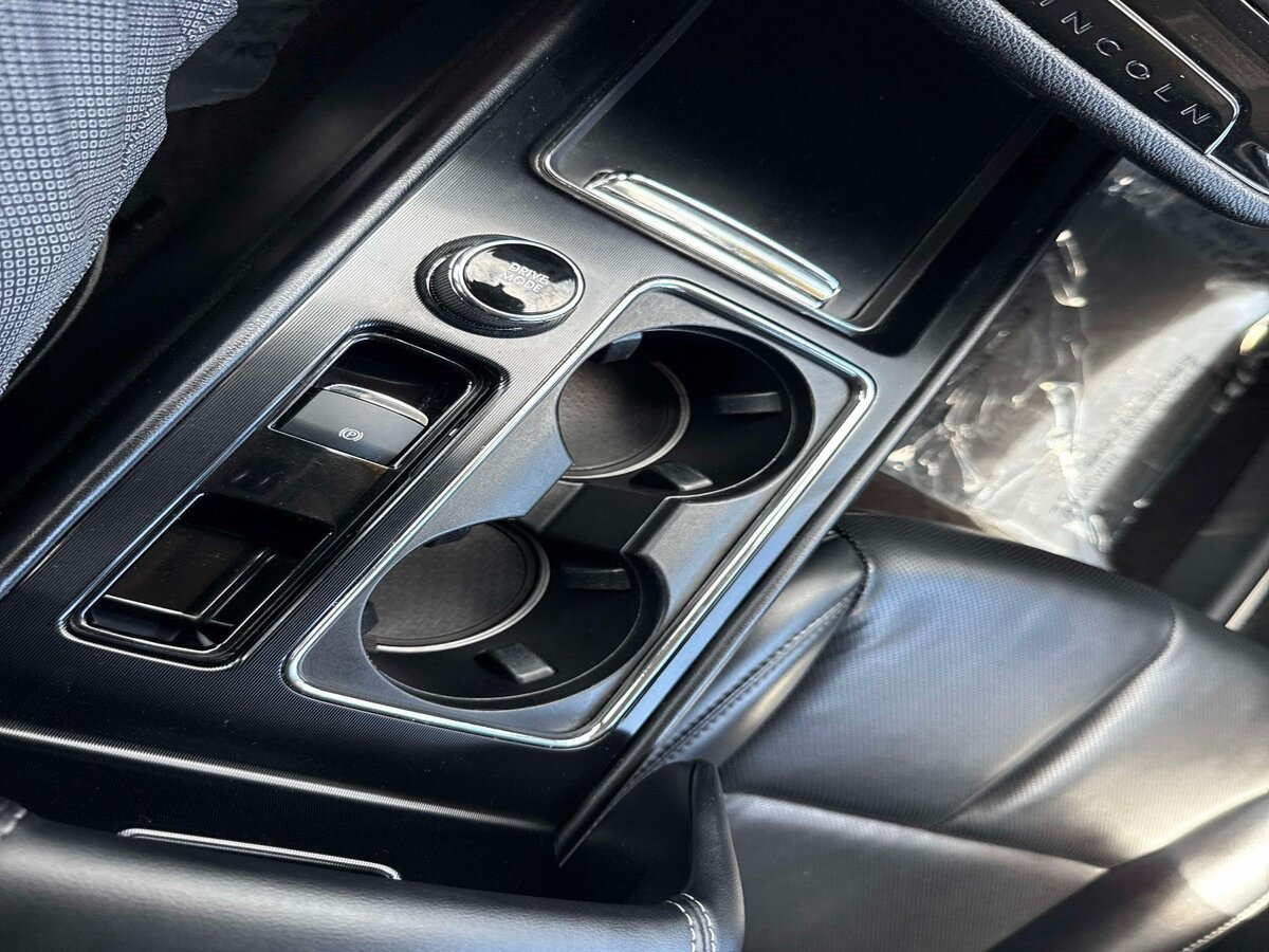 Used 2020 Lincoln Corsair FWD image 28