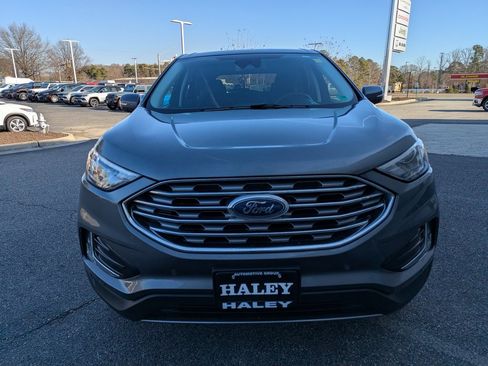 Used 2024 Ford Edge Titanium image 3
