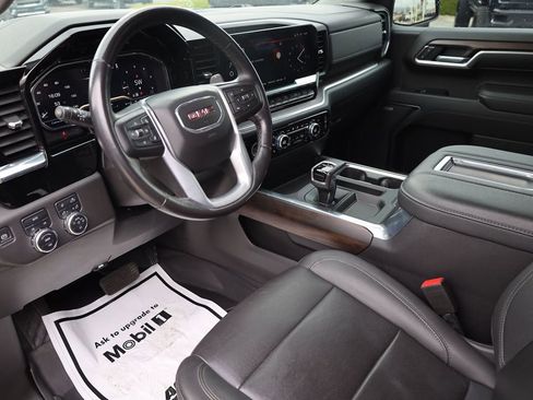 Used 2022 GMC Sierra 1500 SLT w/ SLT Convenience Package AWD/4WD image 12