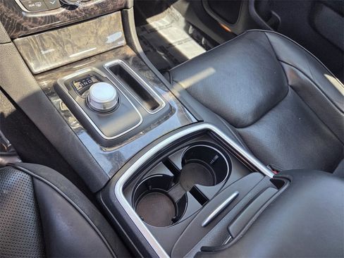 Used 2022 Chrysler 300 Touring L w/ Popular Equipment Group image 27