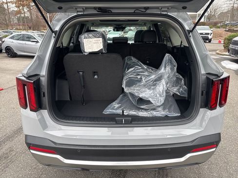 New 2026 Kia Sorento S image 20