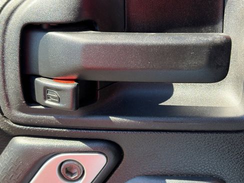 Used 2013 Jeep Wrangler Unlimited Rubicon w/ Connectivity Group image 17